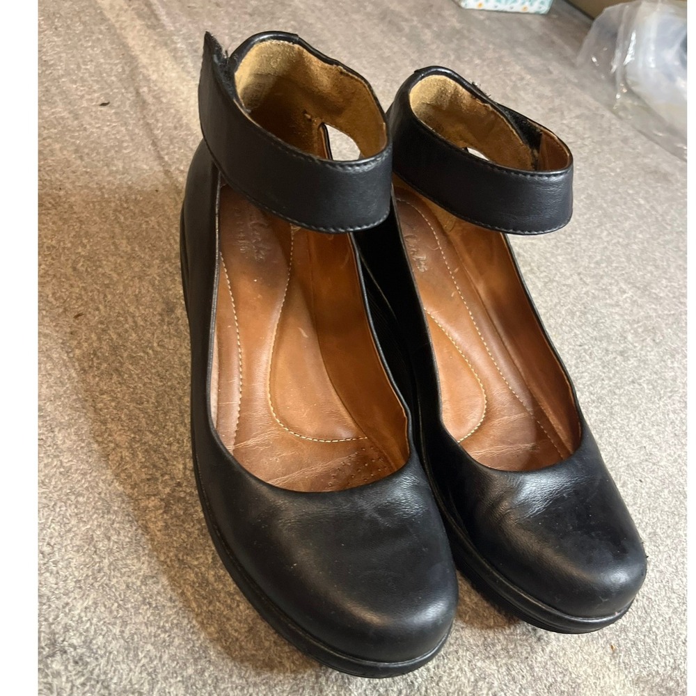 Clarks Artisan Black Leather Ankle Strap Wedge Mary Jane Pumps Size 6